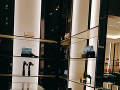 -CHANEL(戴高乐机场T 2E店)