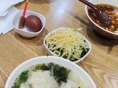 -三好食堂(煎饺·馄饨·肉饼米线·盛世广场店)