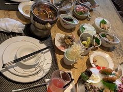 -雍和会海鲜姿造自助(湖东路店)