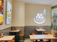 -小杨生煎(金山百联购物中心3楼店)