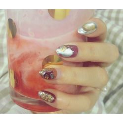 -Momo nail 日系美甲