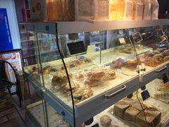 面包甜点陈列柜-KOMUGI 小麦家(新地假日广场店)