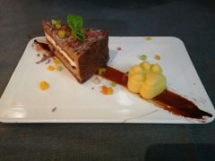 甜品游乐园-YUE·6·西式融合餐厅(外滩六号店)
