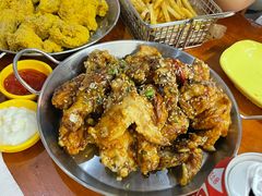 -BHC炸鸡(明洞总店)