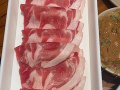 -东巴婆婆云南鱼豆花火锅(大东门店)