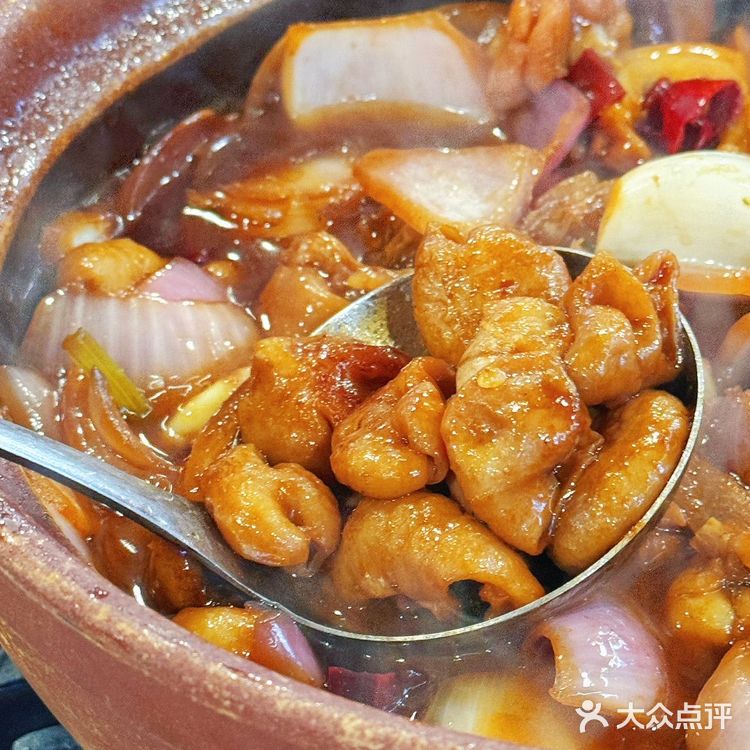 谁懂！竟然在肥肠煲里面吃到“卫生纸”