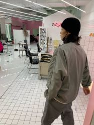 -Godhands美发设计沙龙