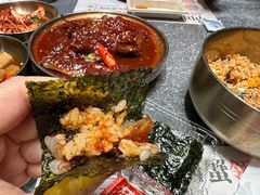 -草家酱蟹炭火烤肉店(珲春南路二店)