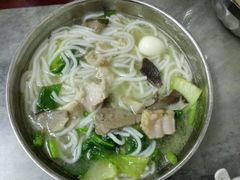 -红鼻子桂林米粉(金唐新光界店)