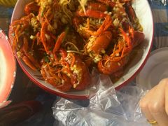 -老街烧烤大排档·地道湖北菜·龙虾馆(汉口火车站店)
