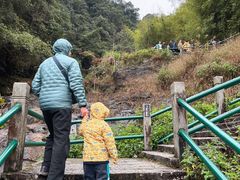 -南昆山川龙瀑布