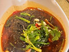 酸辣蕨根粉-汉水缘鲜鱼庄(黄雁村店)