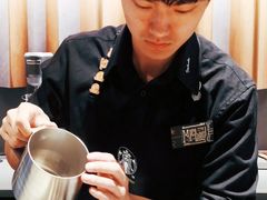 -星巴克臻选(济南恒隆店)