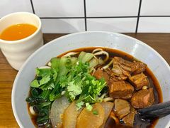 -醉牛腩·面小馆