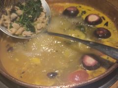 -洱火云南酸菜牛肉火锅(石景山当代商城店)