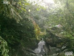 -藏龙百瀑风景区