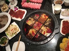 -井格重庆火锅(临平银泰城店)