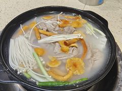 -九寨特色牦牛肉汤锅 羊肉汤锅