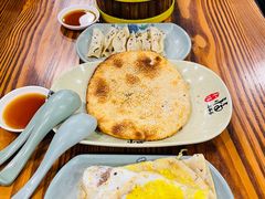-禾诗夜市大饼油条(松江店)