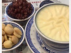 -广信牛奶甜品世家(台东店)