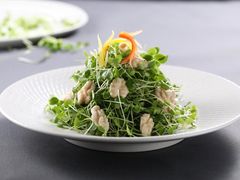 香椿苗拌桃仁-泰钰丰烤鸭(永安道店)