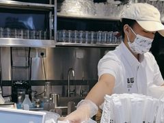 -蔻蔻椰·鲜萃椰子水(欢乐港湾店)