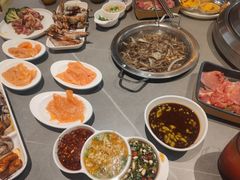 -黑金·寻焰自助百汇·烤肉·火锅(中街店)