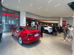 -TESLA 特斯拉(广州天环广场体验店)
