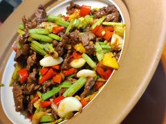 小炒黄牛肉-魏铭鱼头捞饭(晋阳路店)