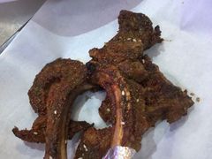 -海盗船. 龙虾烧烤. 酒馆
