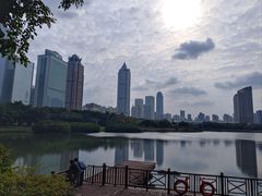 -万绿园