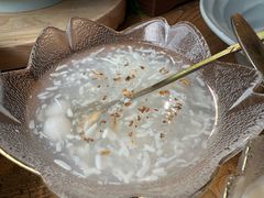 -蜜桃餐厅·伴山(湖滨商业街店)