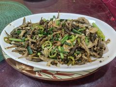 -雄仔农家菜馆·特色葱油鸡(六祖店)