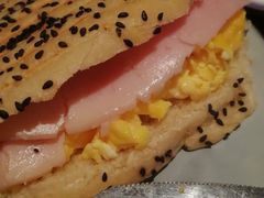 -Wagas沃歌斯(百盛优客店)