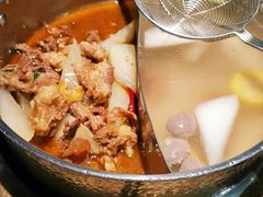 特色鲜牛腩鸳鸯锅-左庭右院鲜牛肉火锅(新梅广场店)