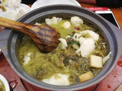 -周鱼小馆石锅酸菜鱼(活力汇店)