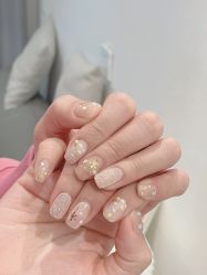 -米小兔美甲美睫