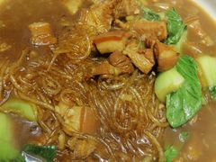 猪肉炖粉条-东北哈尔滨酱骨头馆房掌柜铁锅炖