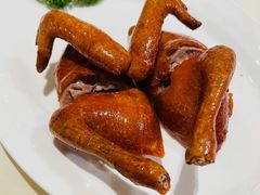 玻璃脆皮乳鸽-利苑酒家(金宝店)
