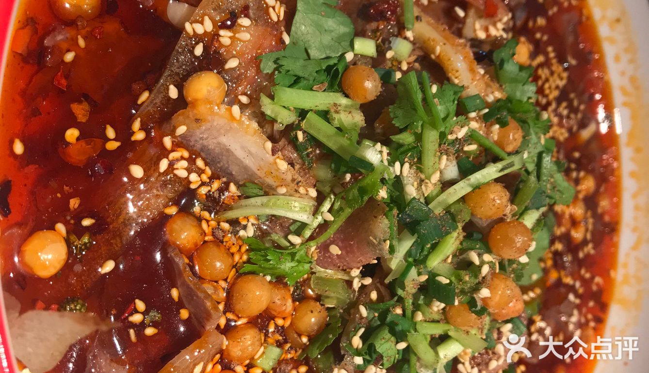 乐山地道跷脚牛肉来上海了--杨三孃跷脚牛肉