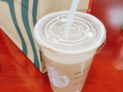 -星巴克(浦东机场T2到达店)