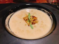 卡布奇诺蘑菇汤配牛肝菌及黑松露泡沫-AZUL by FUEL蓝色·法式酒馆(琶醍店)