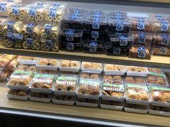 面包甜点陈列柜-米旗(欧亚商都店)