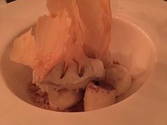 白巧克力慕斯配薰衣草蛋白饼-Ocean's Table 欧舍