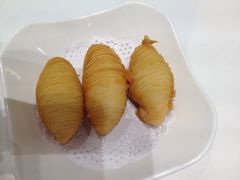 榴莲千丝酥-稻香酒家·34年老字号·港式粤菜(汉街店)