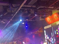 -喜鹊音乐酒馆(西街店)