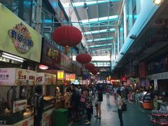 -海口骑楼小吃街