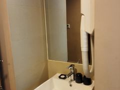 -香港华美达海景酒店
