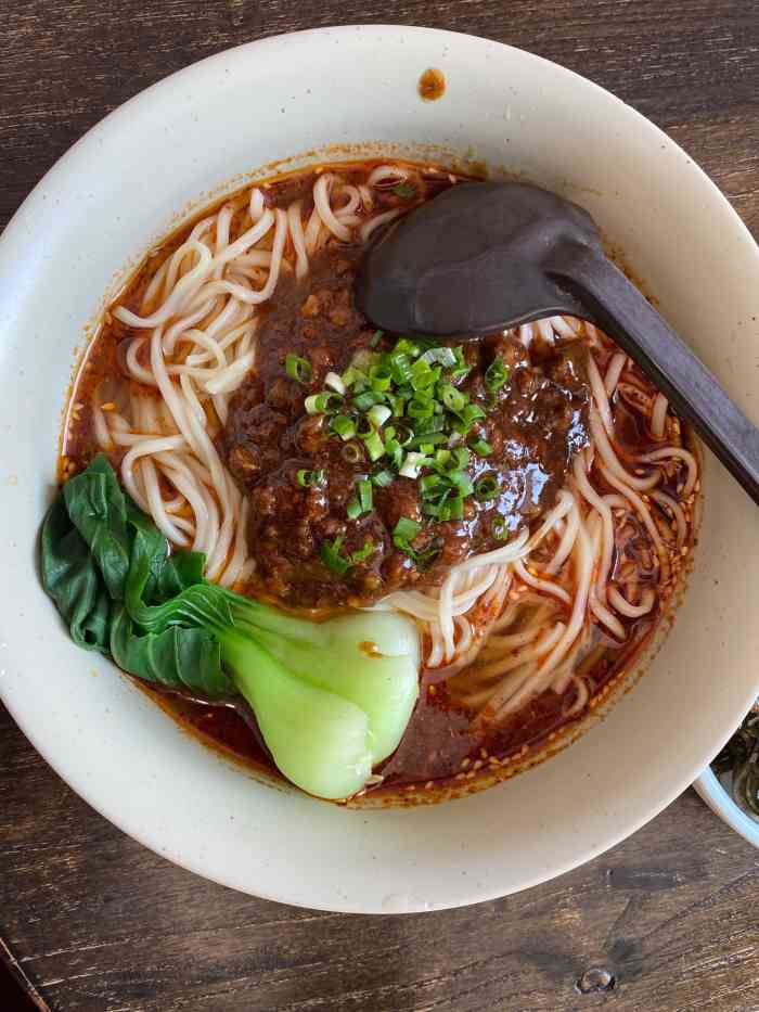 李先生牛肉麵大王泰安高鐵出站口店