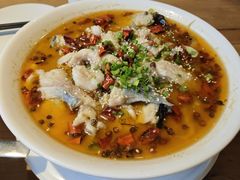 柴门混椒鱼-東舍食唐精品陕菜馆
